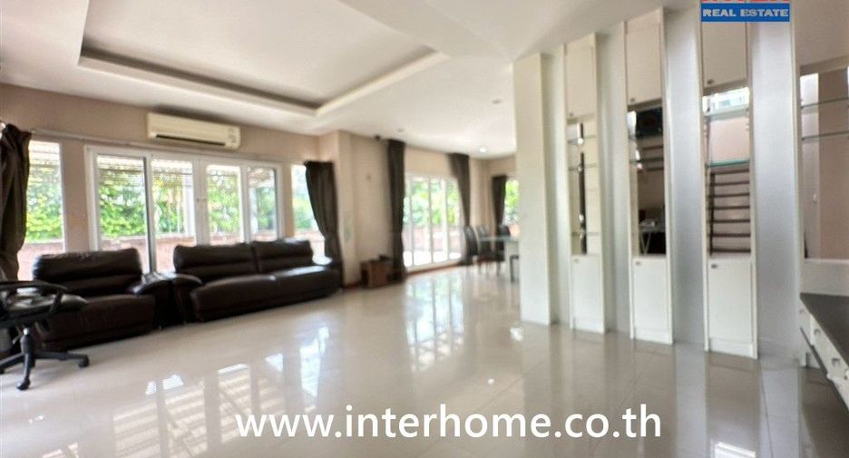 Casa en venta de 3 habitaciones en Pak Kret, Nonthaburi