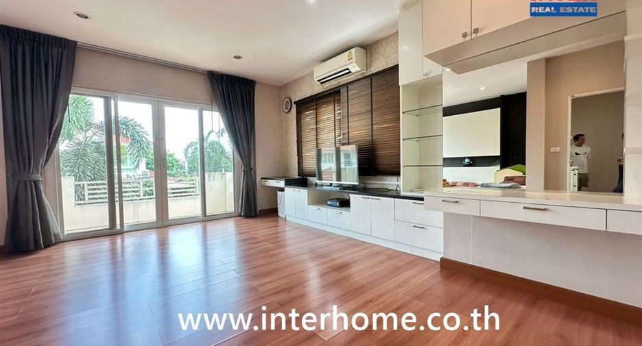 Casa en venta de 3 habitaciones en Pak Kret, Nonthaburi