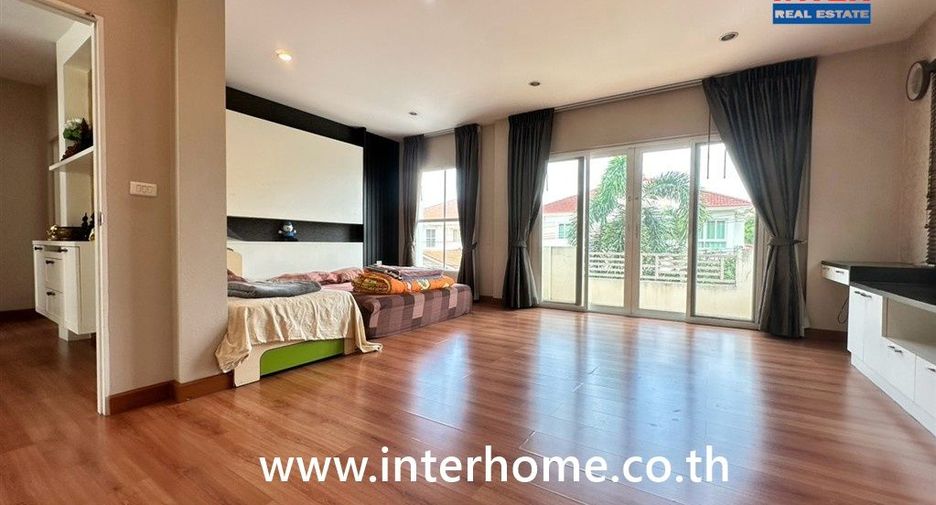 Casa en venta de 3 habitaciones en Pak Kret, Nonthaburi