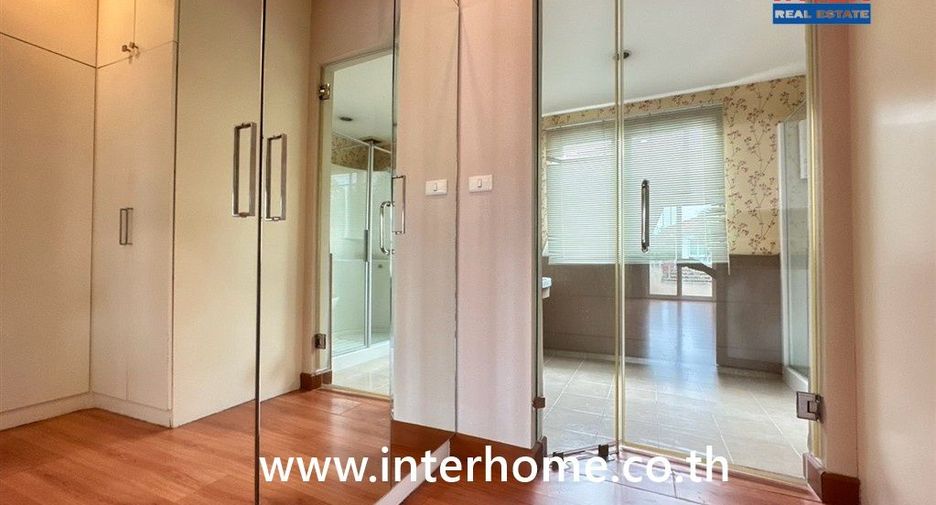 Casa en venta de 3 habitaciones en Pak Kret, Nonthaburi
