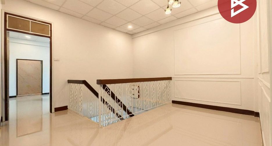 Продажа 2 спальни таунхаус в Mueang Samut Sakhon, Самутсакхон