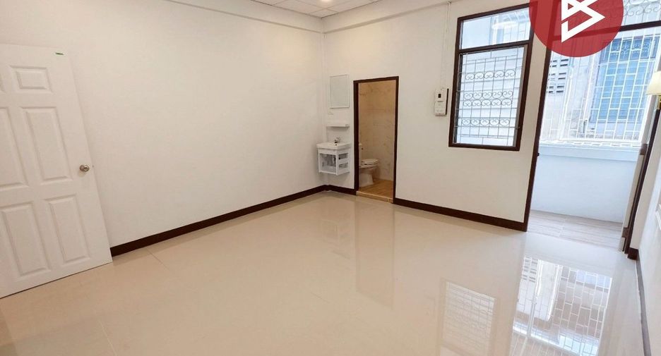 Продажа 2 спальни таунхаус в Mueang Samut Sakhon, Самутсакхон