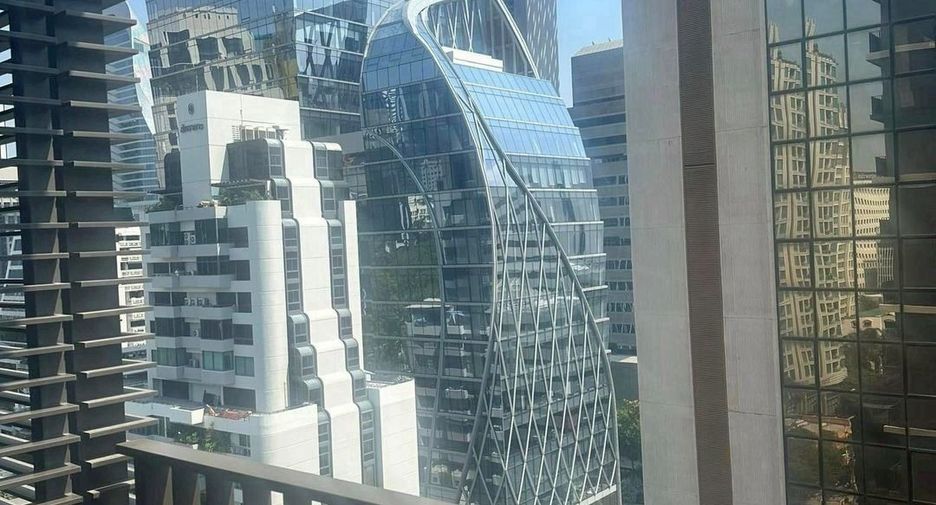 For sale 1 bed condo in Pathum Wan, Bangkok