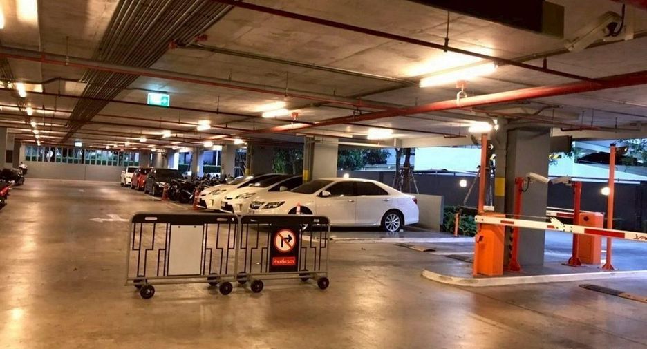 Condo en venta de 1 habitaciones en Huai Khwang, Bangkok