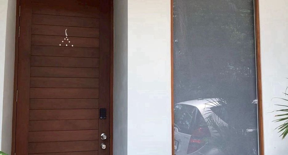 For rent 2 ベッドルーム house in Phra Nakhon, Bangkok