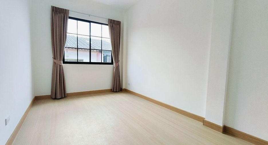 Casa adosada en venta de 3 habitaciones en Khan Na Yao, Bangkok