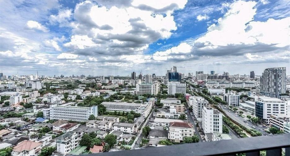 Condo en alquiler de 1 habitaciones en Sathon, Bangkok