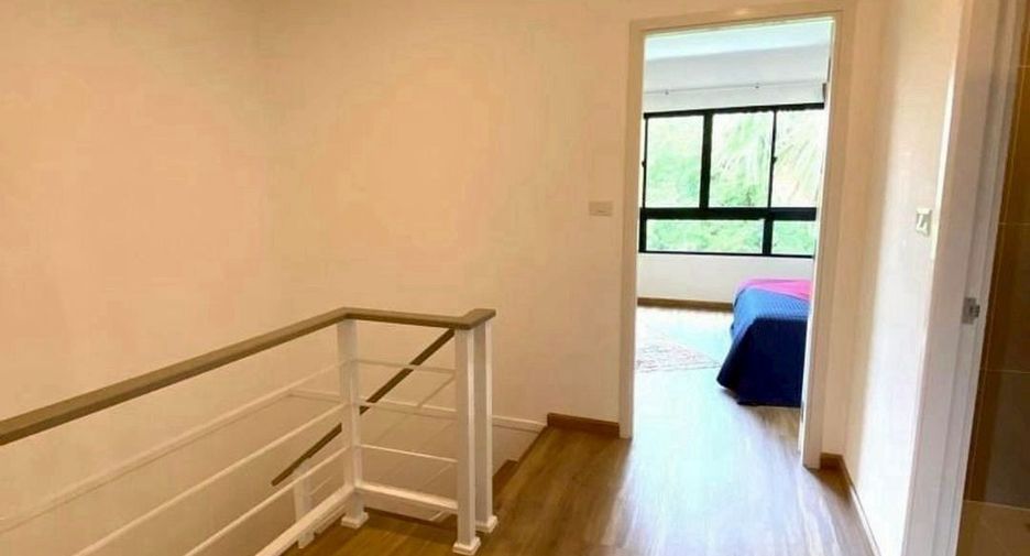 Casa en alquiler y en venta de 3 habitaciones en Saphan Sung, Bangkok
