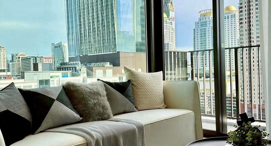 À louer 2 chambres condo à Pathum Wan, Bangkok