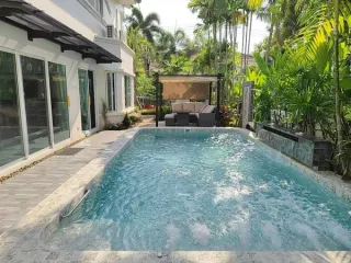 出租 4 卧室 独立屋 在 Hang Dong, Chiang Mai