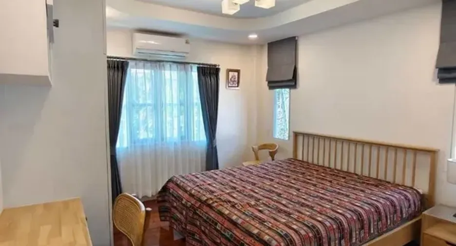 出租 4 卧室 独立屋 在 Hang Dong, Chiang Mai