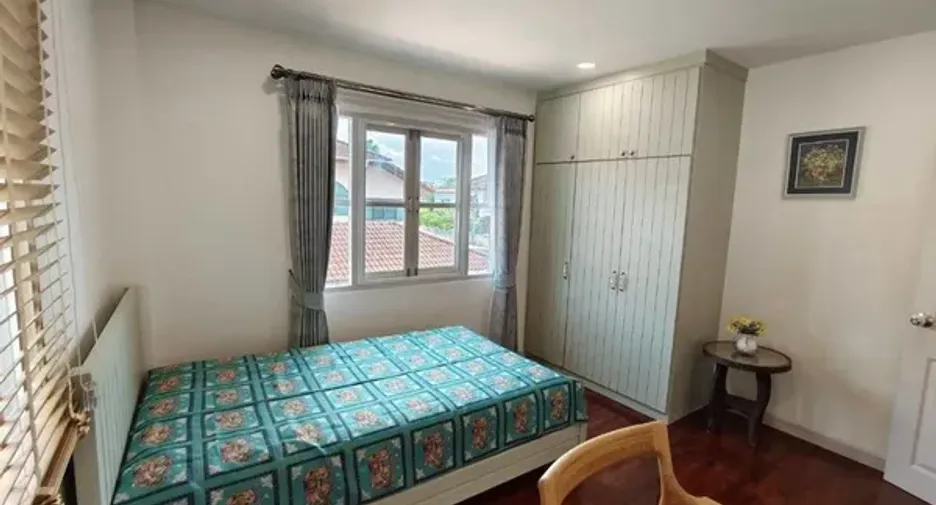 出租 4 卧室 独立屋 在 Hang Dong, Chiang Mai