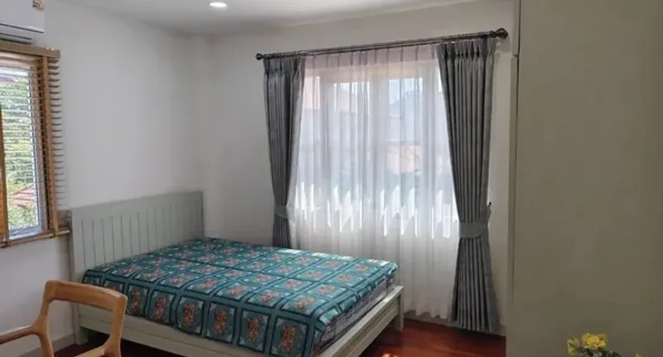 出租 4 卧室 独立屋 在 Hang Dong, Chiang Mai