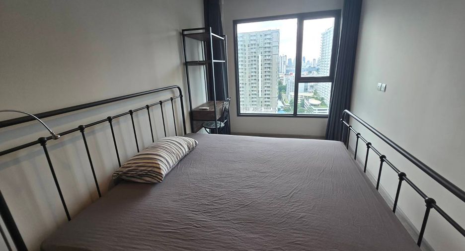 For sale 2 bedrooms condo in Huai Khwang, Bangkok