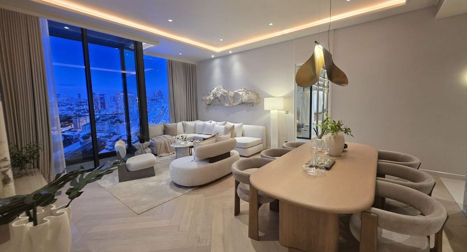 For sale 3 bedrooms condo in Khlong Toei, Bangkok