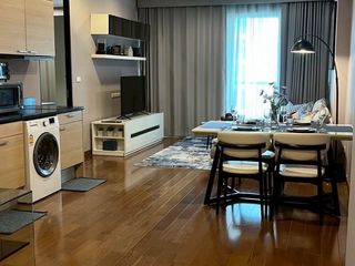 Condo en alquiler de 2 habitaciones en Pathum Wan, Bangkok