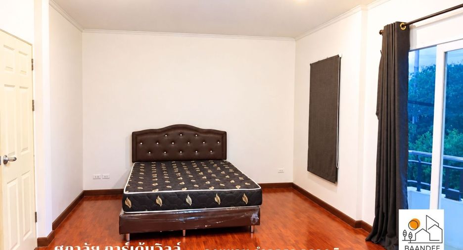 Casa en alquiler de 4 habitaciones en Lam Luk Ka, Pathum Thani