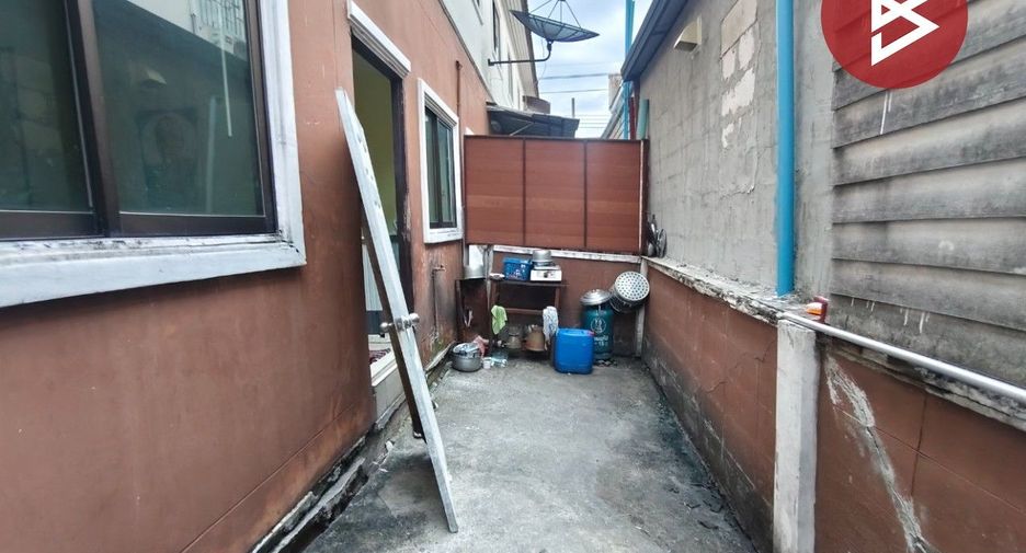 Продажа 4 спальни таунхаус в Bang Phli, Самутпракан