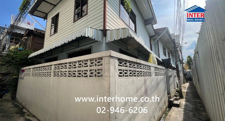 For rent retail Space in Bangkok Noi, Bangkok