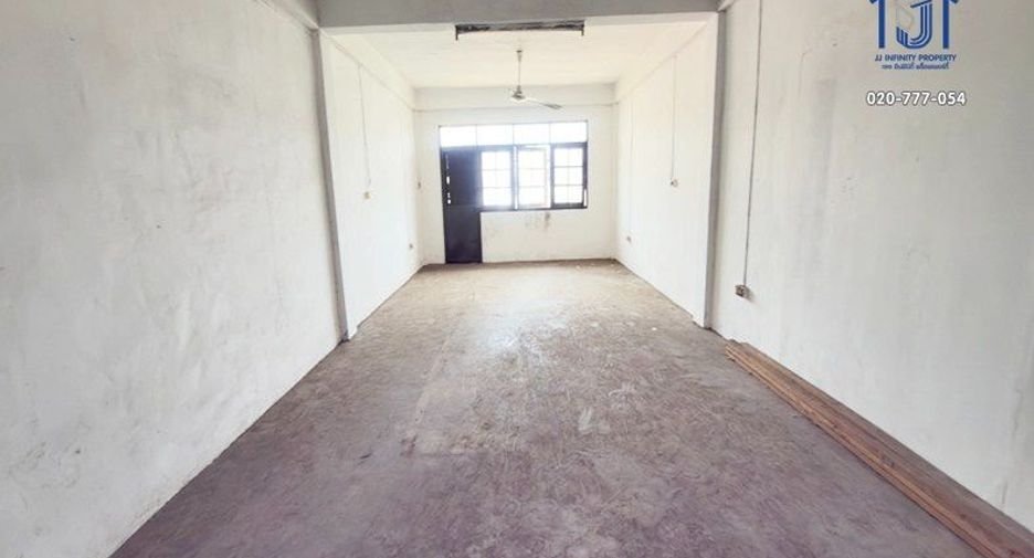 For sale 2 ベッドルーム retail Space in Chom Thong, Bangkok