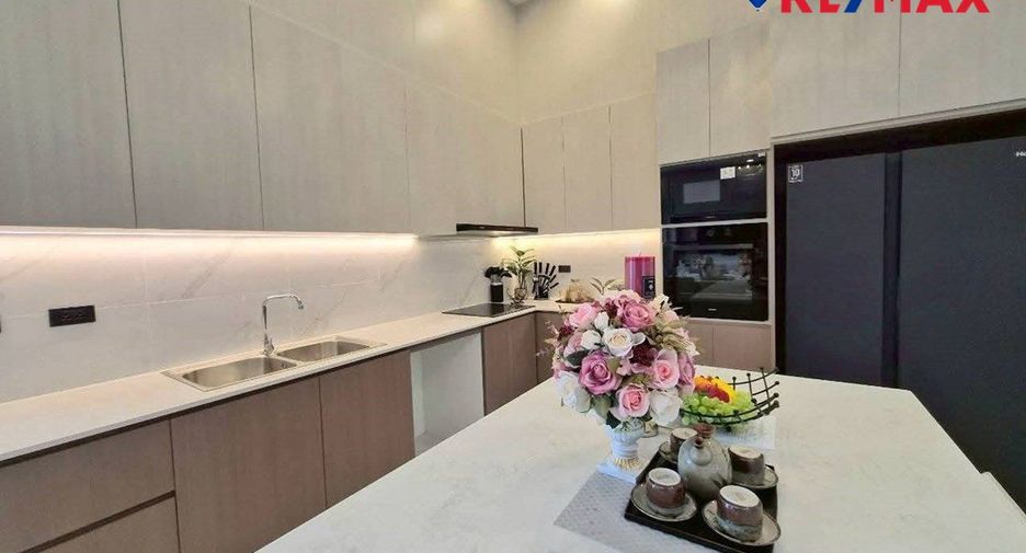 Casa en venta de 3 habitaciones en Bang Lamung, Chonburi