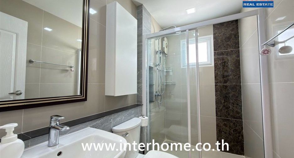 For sale 4 bedrooms house in Chom Thong, Bangkok