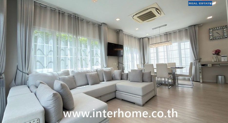 For sale 4 bedrooms house in Chom Thong, Bangkok