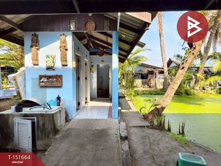 Casa en venta de 5 habitaciones en Krathum Baen, Samut Sakhon