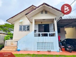 Casa en venta de 5 habitaciones en Krathum Baen, Samut Sakhon