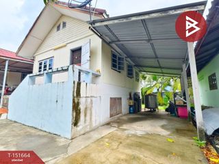 Casa en venta de 5 habitaciones en Krathum Baen, Samut Sakhon