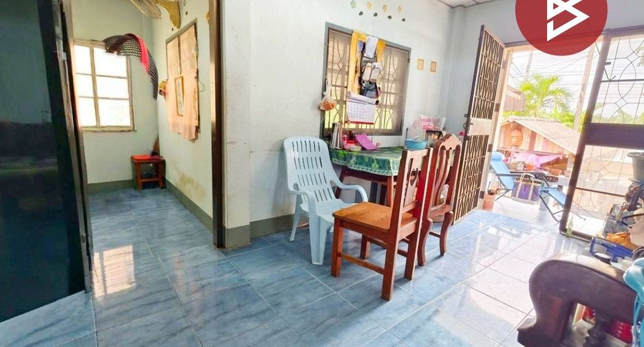 Casa en venta de 5 habitaciones en Krathum Baen, Samut Sakhon