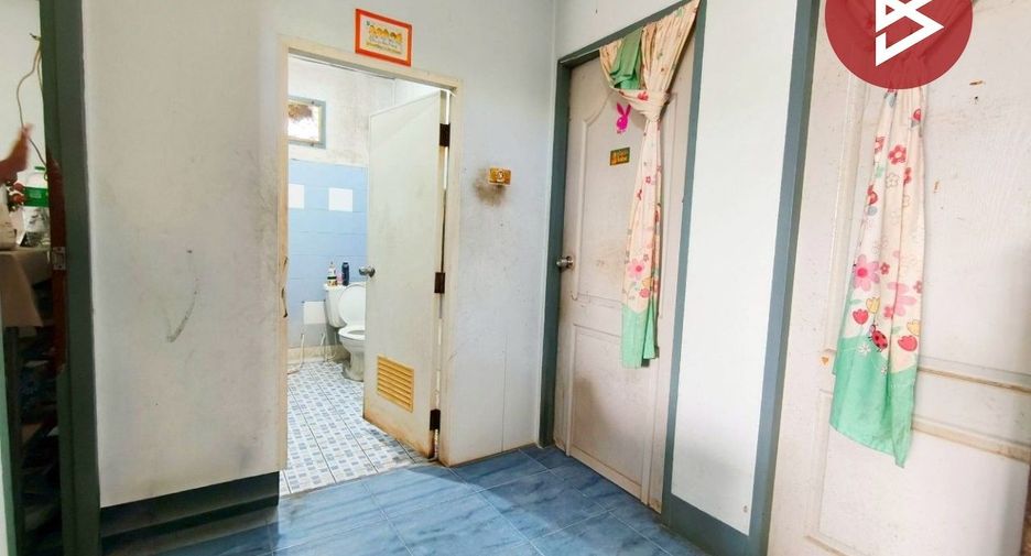Casa en venta de 5 habitaciones en Krathum Baen, Samut Sakhon