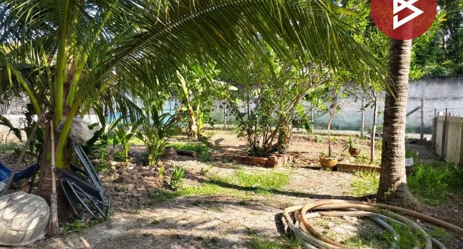 Casa en venta de 5 habitaciones en Krathum Baen, Samut Sakhon