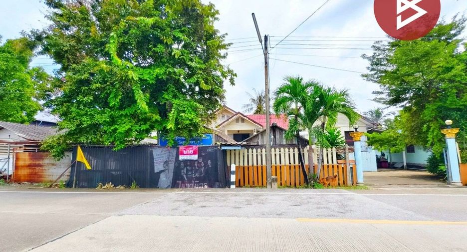 Casa en venta de 5 habitaciones en Krathum Baen, Samut Sakhon