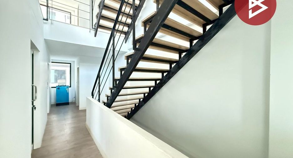 For sale 4 ベッドルーム retail Space in Bueng Kum, Bangkok