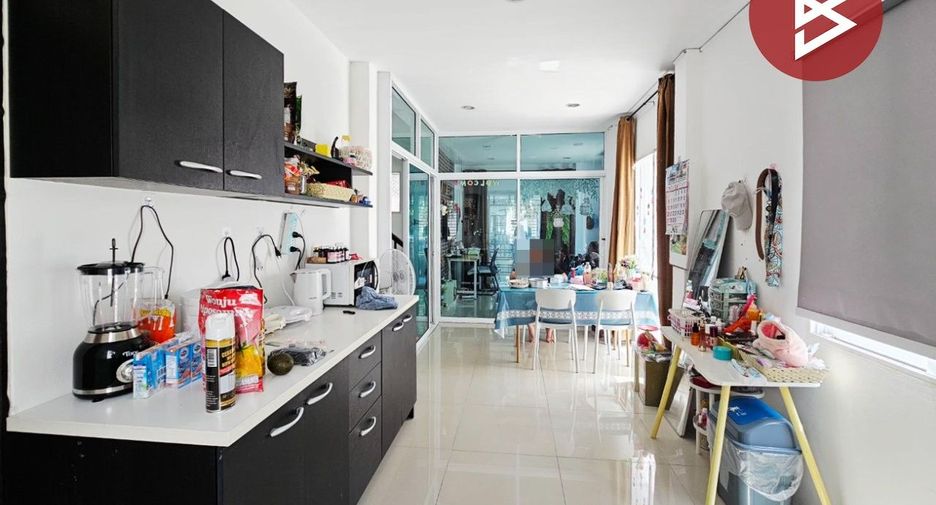For sale 3 ベッドルーム house in Bang Pakong, Chachoengsao