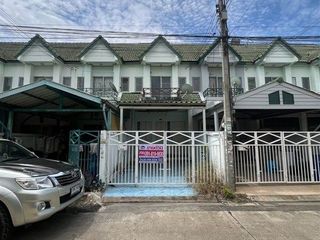 出售 2 卧室 联排别墅 在 Khlong Luang, Pathum Thani
