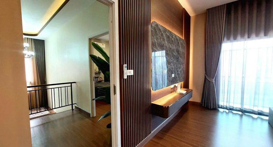 出租 4 卧室 独立屋 在 Lat Krabang, 曼谷