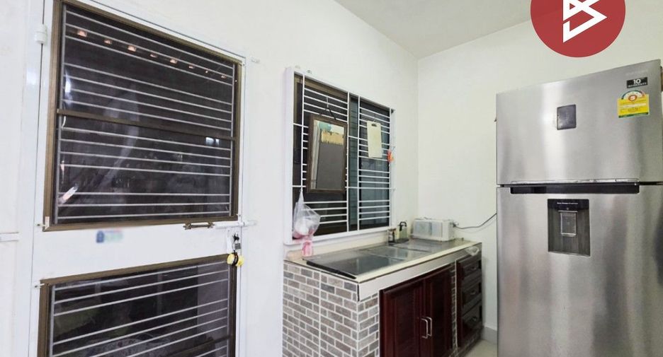 Reihenhaus zum Kauf mit 3 Zimmer in Lam Luk Ka, Pathum Thani