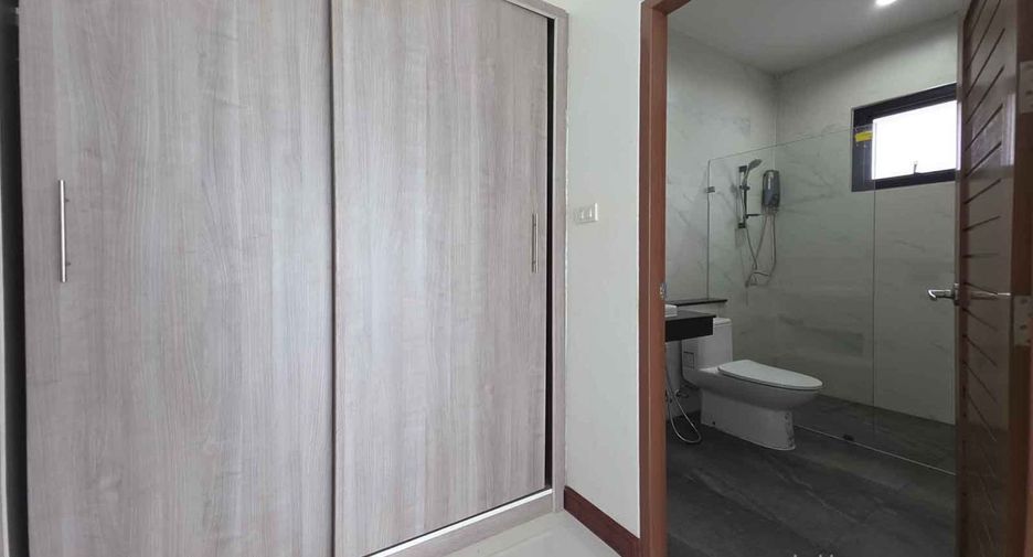 À louer 3 chambres villa à Mueang Krabi, Krabi
