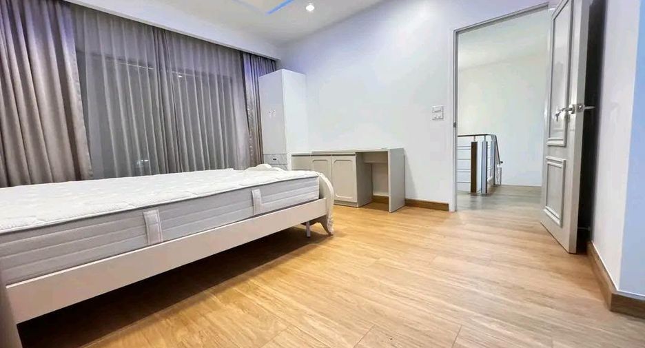 For rent 3 bedrooms house in Suan Luang, Bangkok