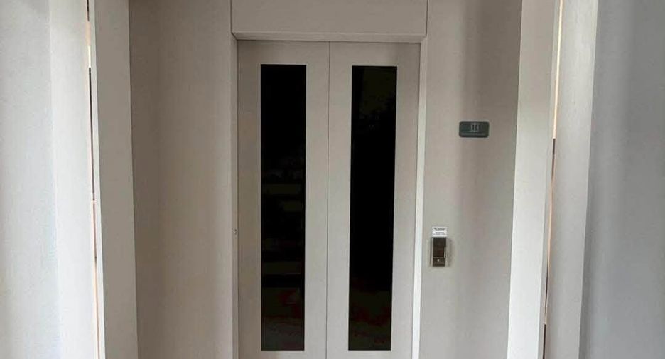 Casa en venta de 4 habitaciones en Lat Krabang, Bangkok