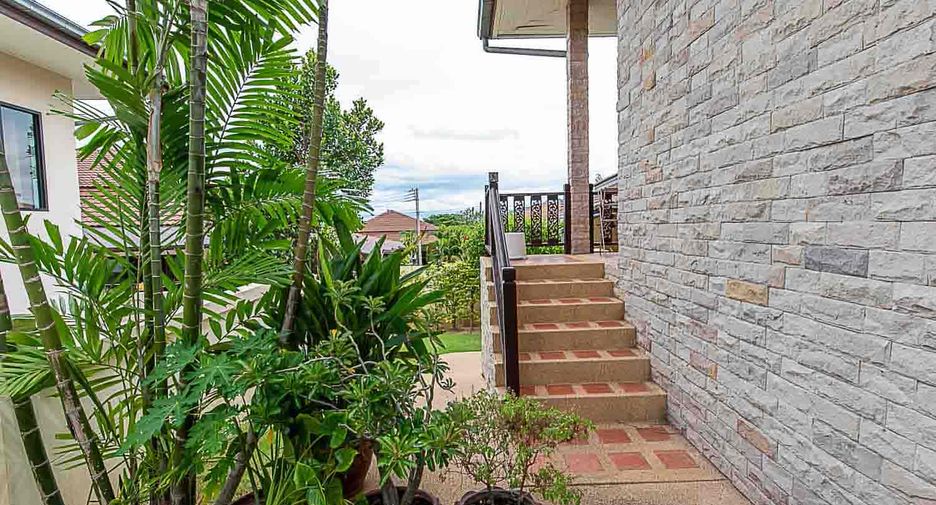 For sale 3 bedrooms house in Hua Hin, Prachuap Khiri Khan