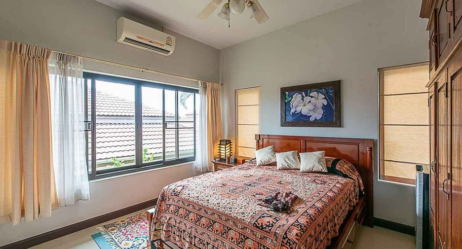 For sale 3 bedrooms house in Hua Hin, Prachuap Khiri Khan