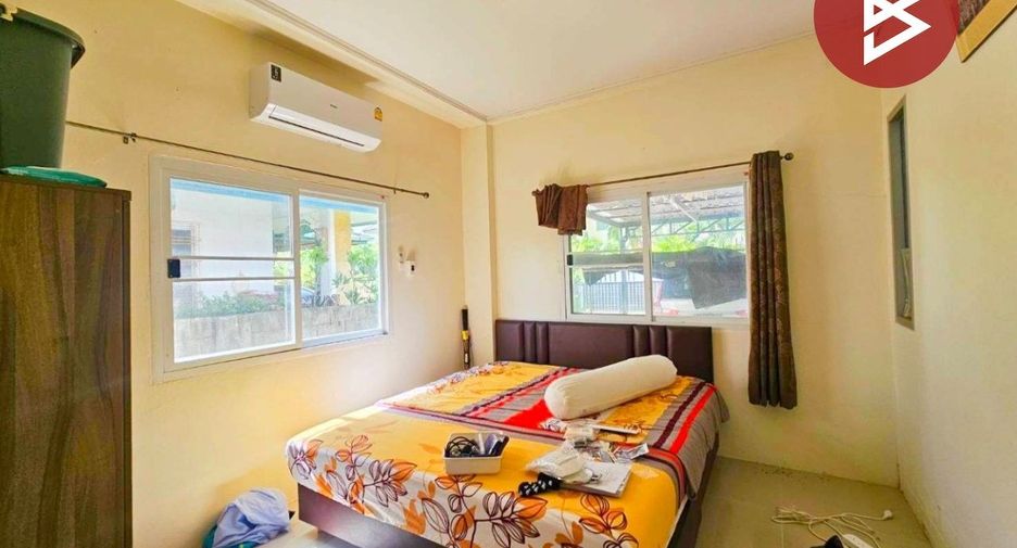 For sale 4 bedrooms house in Khlong Sam Wa, Bangkok