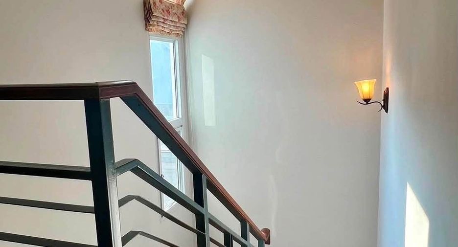 出租 3 卧室 独立屋 在 San Kamphaeng, Chiang Mai