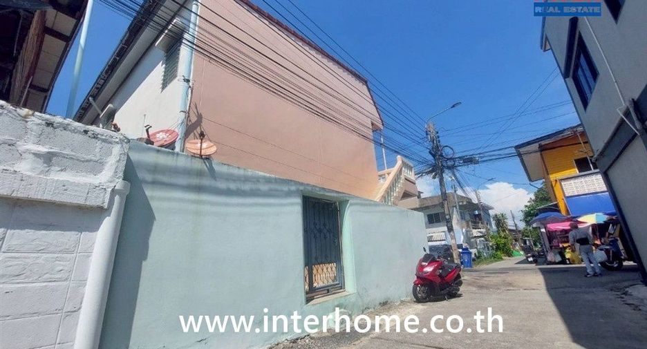 Apartment zum Kauf mit 8 Zimmer in Mueang Samut Prakan, Samut Prakan
