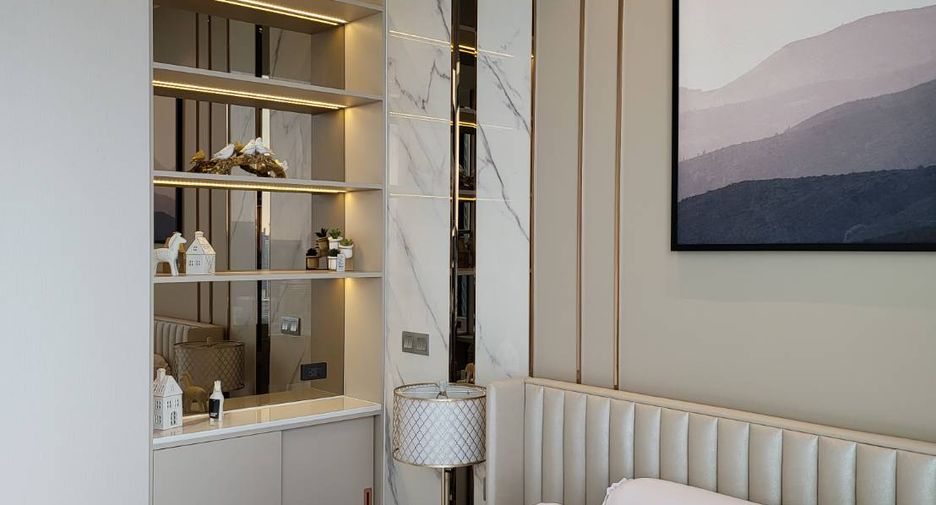 For sale 2 bedrooms condo in Pathum Wan, Bangkok