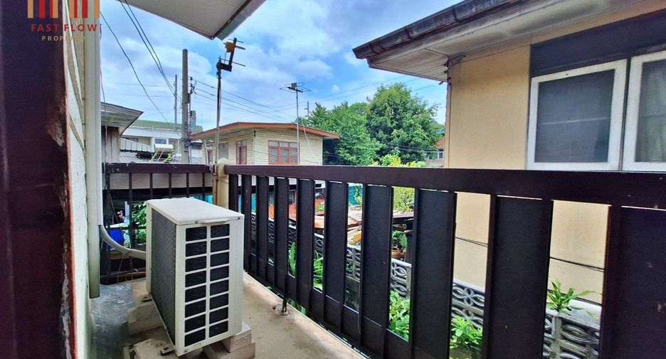 For sale 3 ベッドルーム house in Chom Thong, Bangkok