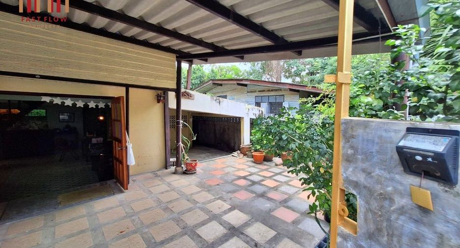 For sale 3 ベッドルーム house in Chom Thong, Bangkok